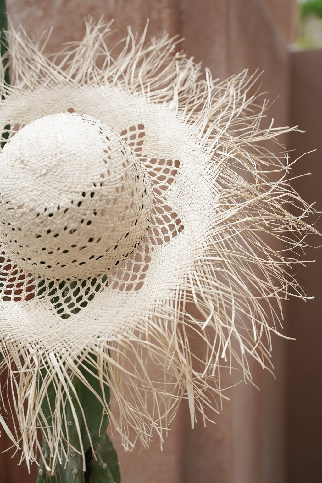 Sun hat - braided bamboo - The Pantai (60x10 cm)