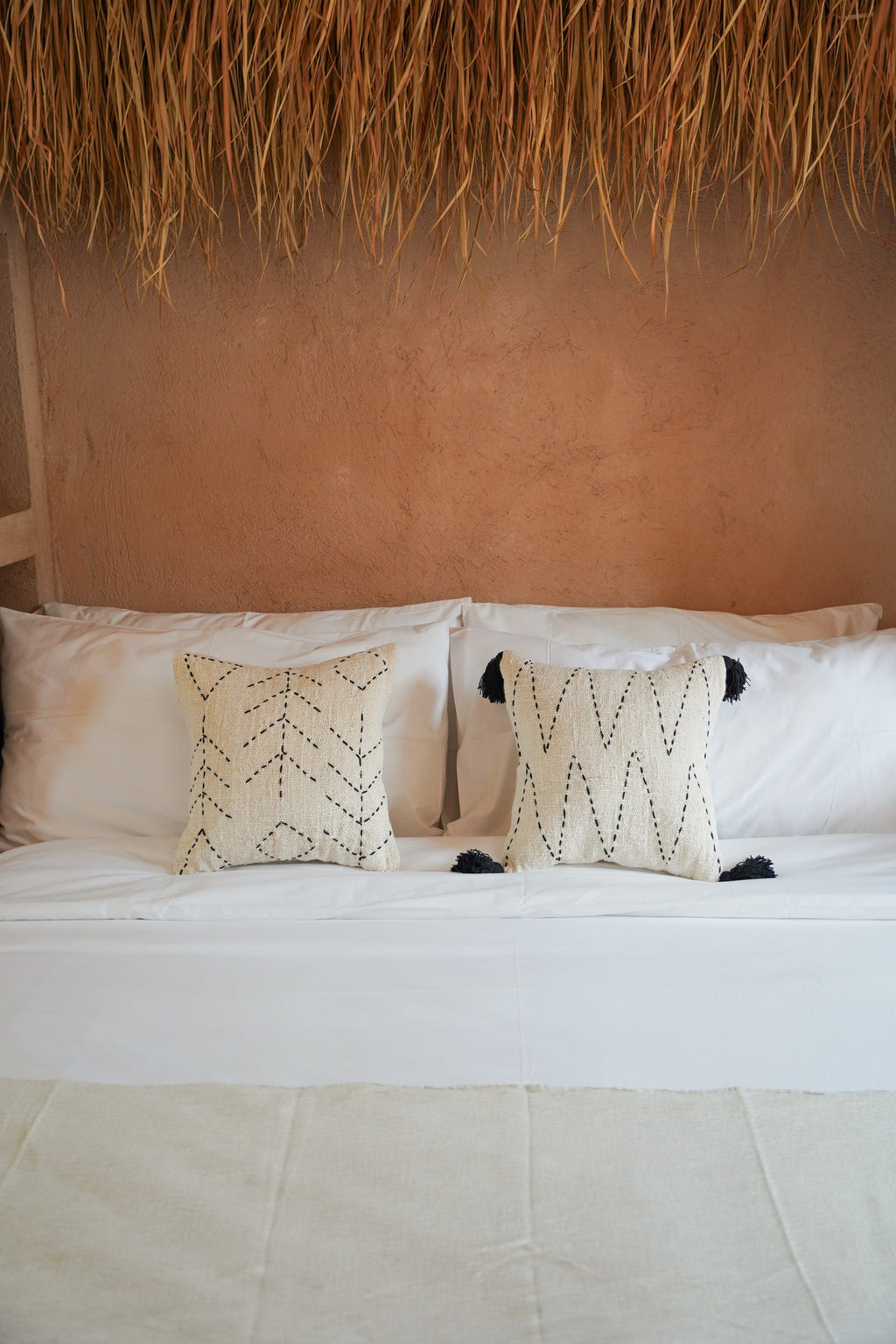 Cushion - Le Pantai Hitam