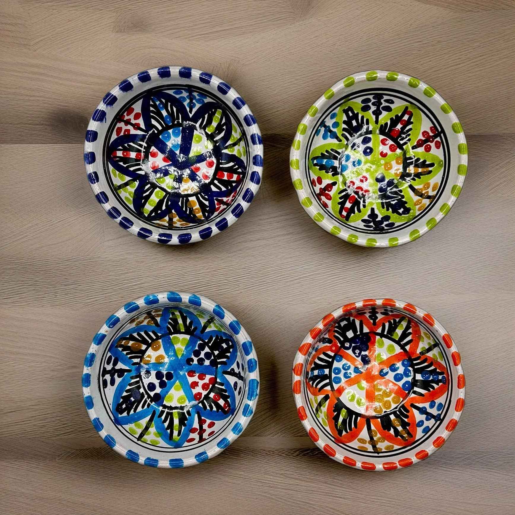 Ensemble de Petites Coupelles en Céramique Tunisienne Décorée Diamètre 8 cm