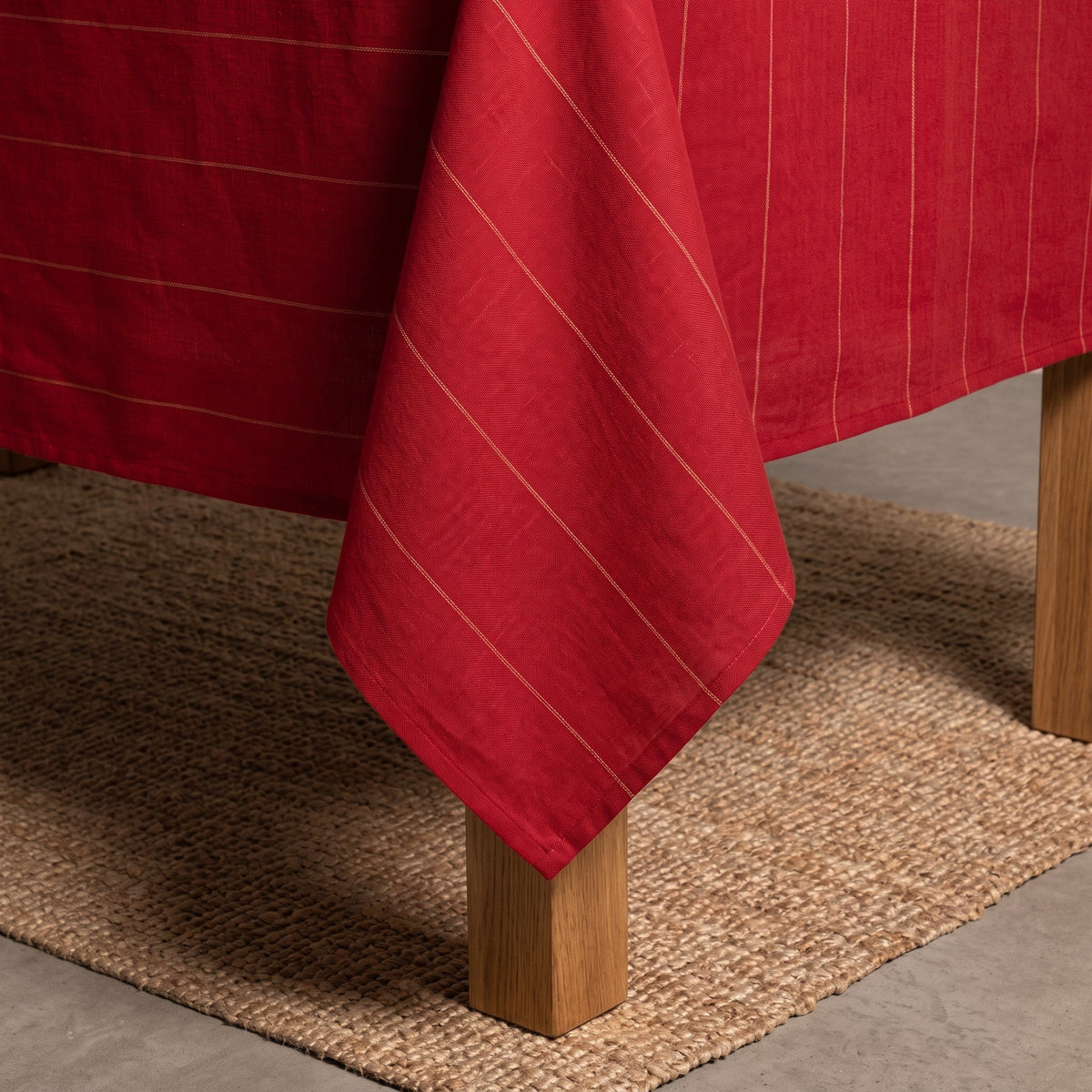 Nappe Senso rouge dressée