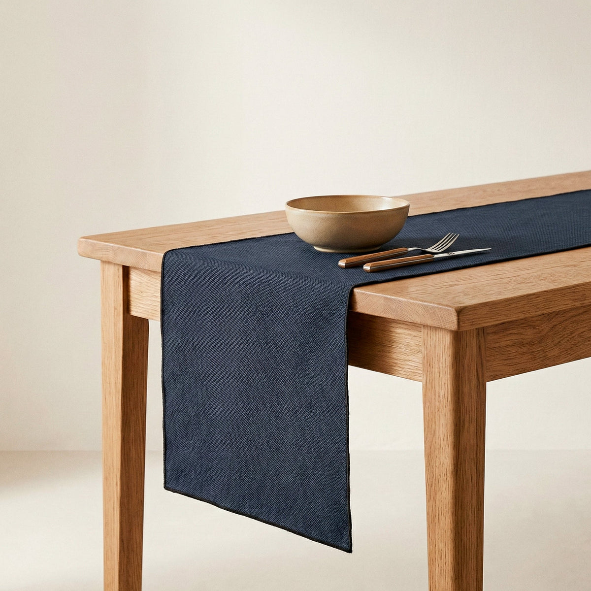 Chemin de table uni coton bleu marine