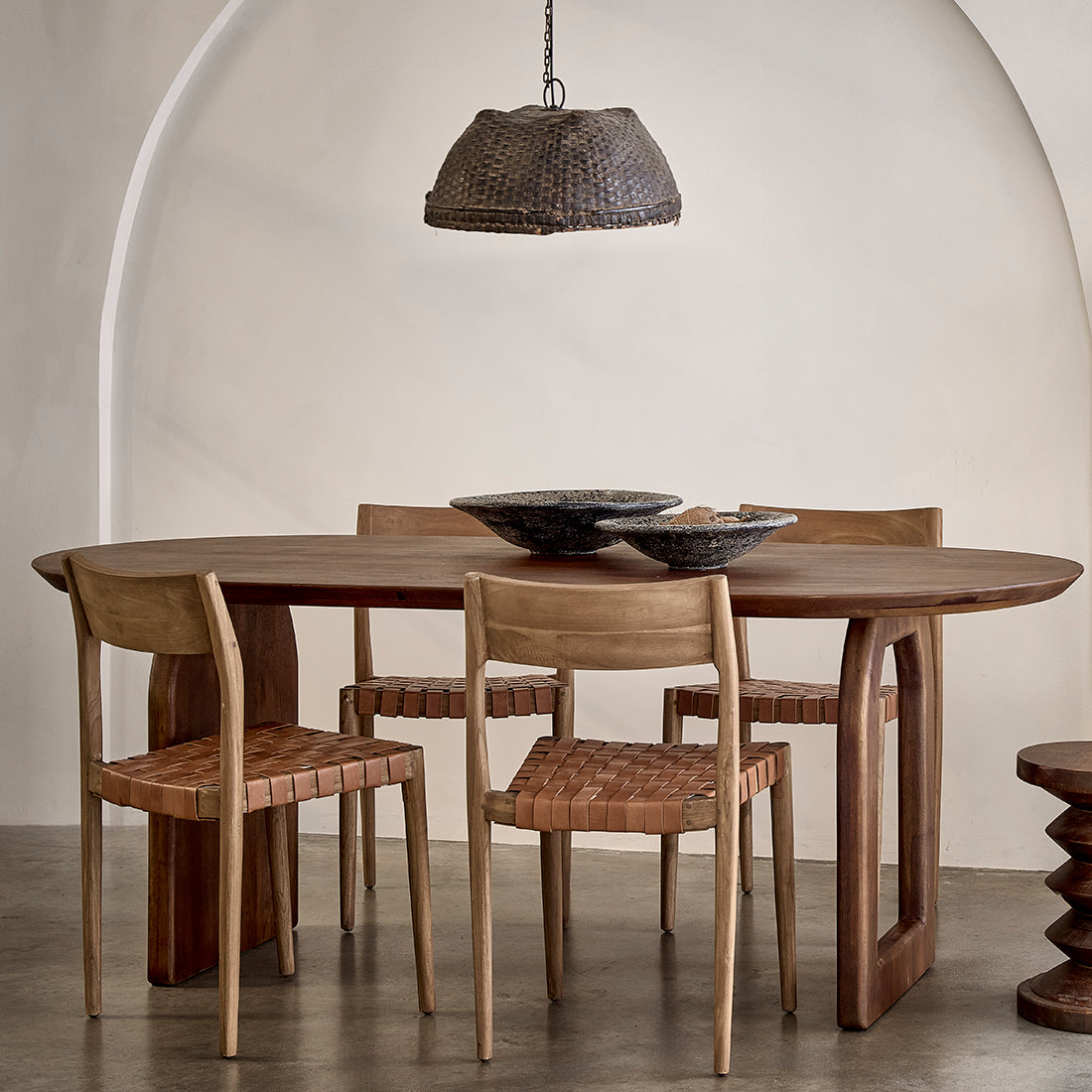 Round-edged dining table - brown - 200 - mixed base
