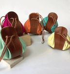 Pochette à cordon en cuir VALTICO, vue de détail