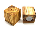 Duo salière et poivrière cube en bois d'olivier Terra Gusto – vue 3